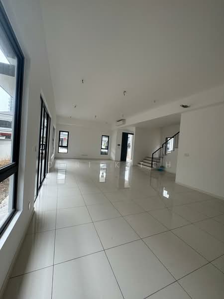 Semi-Detached House for Sale in Telok Panglima Garang (Selangor) - Derick Teh - Living Room - PropertyGuru.com.my