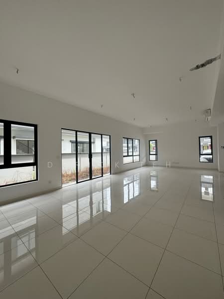 Semi-Detached House for Sale in Telok Panglima Garang (Selangor) - Derick Teh - Living Room - PropertyGuru.com.my