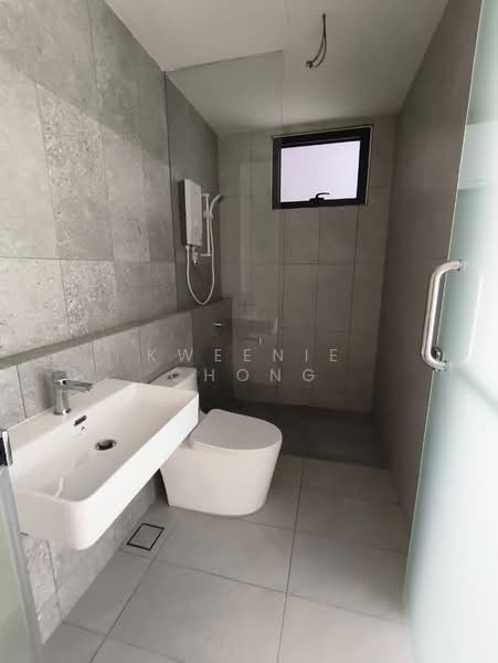Service Residence for Sale at Emerald 9 - Kweenie Chong - Bathroom - PropertyGuru.com.my