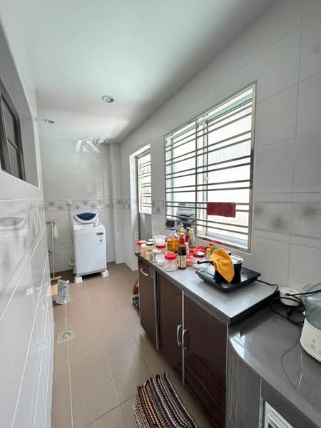 2-storey Terraced House for Sale in Taman Desa Tebrau (Tebrau) - Peter Tan - Kitchen - PropertyGuru.com.my