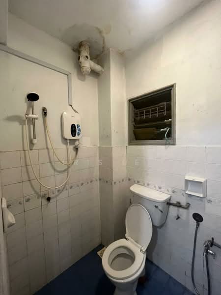 Pandan Heights Condominium untuk Untuk Disewa - RM 450 /bulan, Feb 2026 - Bathroom - PropertyGuru.com.my