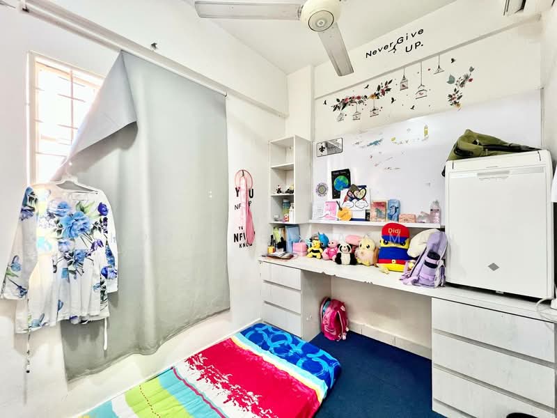 Pangsapuri Mawar untuk Untuk Dijual - RM 295,000, Feb 2026 - Bedroom - PropertyGuru.com.my