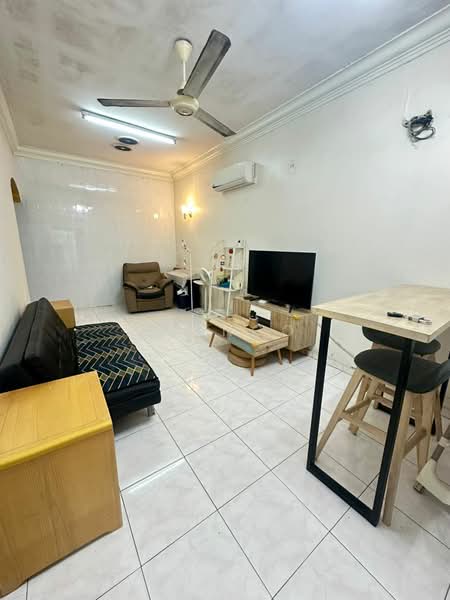 1-storey Terraced House for Sale in Bukit Indah (Iskandar Puteri (Nusajaya)) - SY Ngo - Living Room - PropertyGuru.com.my