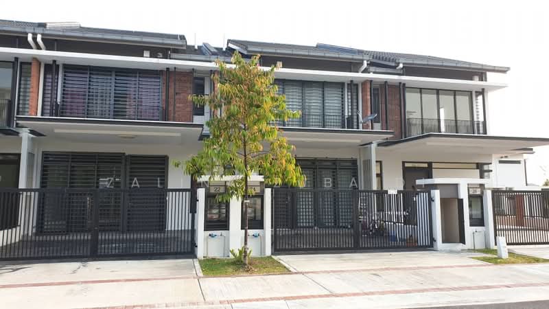 2-storey Terraced House for Sale in Shah Alam (Selangor) - Zalina Zubaidi - Exterior - PropertyGuru.com.my
