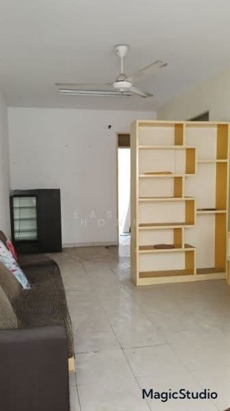 Apartment for Rent at Mentari Court - Eason Hong - Living Room - PropertyGuru.com.my