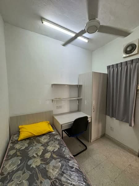 Taman Connaught untuk Untuk Disewa - RM 500 /bulan, Mac 2026 - Bedroom - PropertyGuru.com.my