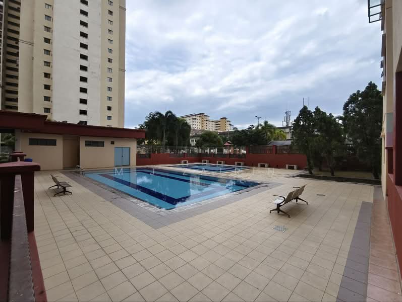 Apartment for Sale at Pangsapuri Permai Putera - M.J Zairin - Exterior - PropertyGuru.com.my