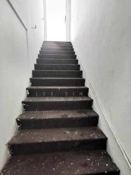 Shop for Rent in Puncak Alam (Selangor) - Lee Sing Siong - Corridor - PropertyGuru.com.my