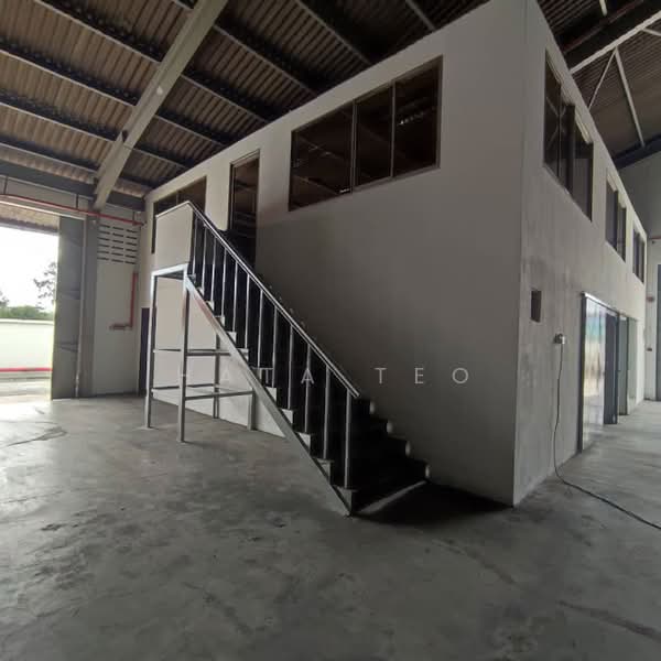 Factory for Rent in Kampung Bukit Kemuning (Shah Alam) - Hata Teo - Interior - PropertyGuru.com.my