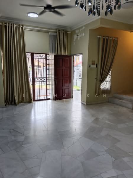Rumah Teres 2-Tingkat untuk Dijual di Ara Damansara (Selangor) - Leo Hon Kah Hin - Living Room - PropertyGuru.com.my