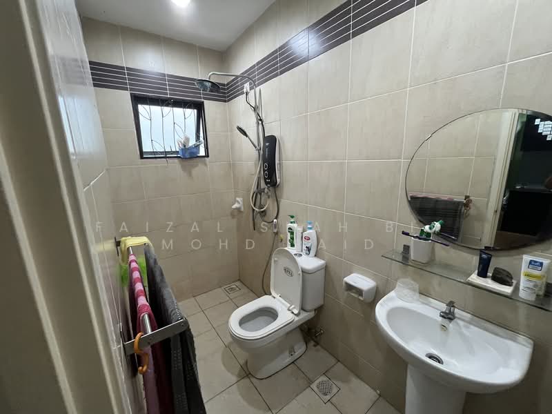 Cluster House for Sale in Seksyen U9 (Shah Alam) - Faizal Shah Bin Mohd Said - Bathroom - PropertyGuru.com.my