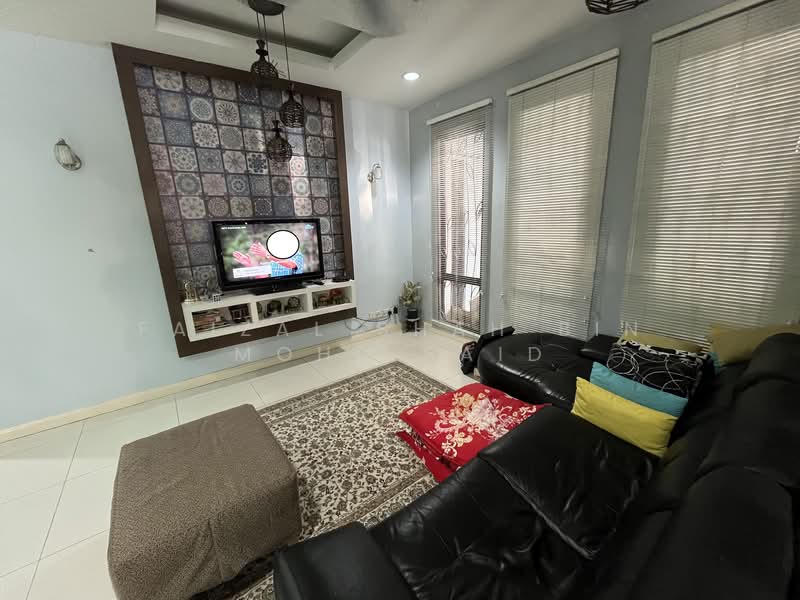 Cluster House for Sale in Seksyen U9 (Shah Alam) - Faizal Shah Bin Mohd Said - 2nd Living Room - PropertyGuru.com.my