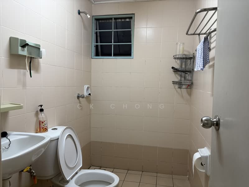 Condominium for Sale at Mentari Kondominium - CK Chong - Bathroom - PropertyGuru.com.my