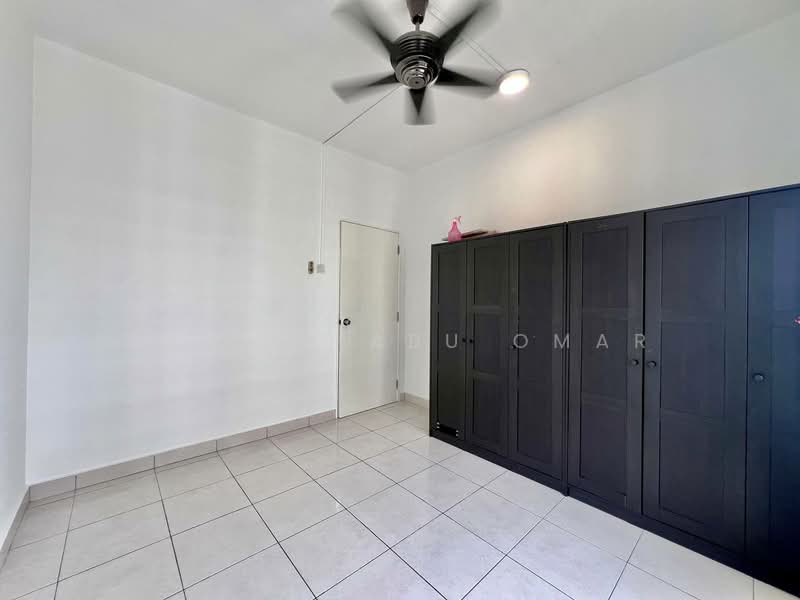 Sky Awani Residensi 1 untuk Untuk Disewa - RM 1,700 /bulan, Feb 2026 - Bedroom - PropertyGuru.com.my