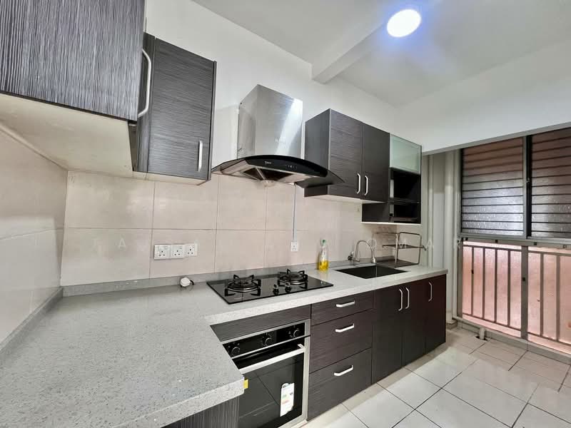 Sky Awani Residensi 1 untuk Untuk Disewa - RM 1,700 /bulan, Feb 2026 - Kitchen - PropertyGuru.com.my