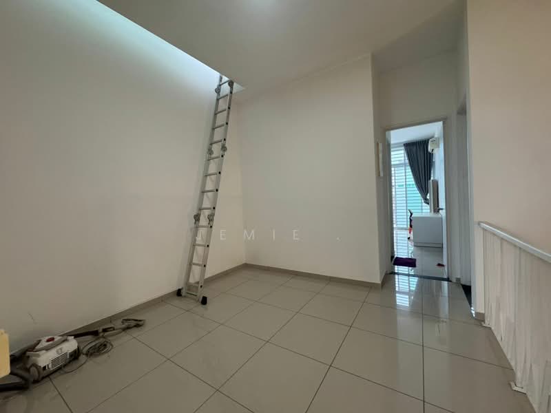 2-storey Terraced House for Rent in Taman Mount Austin (Tebrau) - Jemie . - Interior - PropertyGuru.com.my