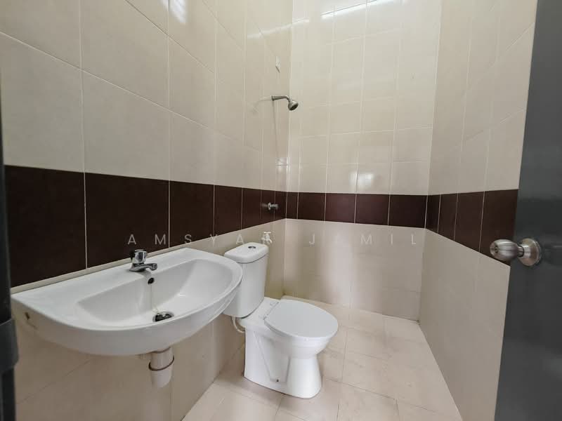 Kemuning Greenhills untuk Untuk Dijual - RM 490,000, Mac 2026 - Bathroom - PropertyGuru.com.my