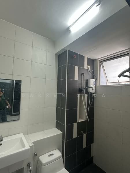 Service Residence for Rent at D'Ambience Residences (Pangsapuri Ikatan Flora) - Darren Chua - Bathroom - PropertyGuru.com.my