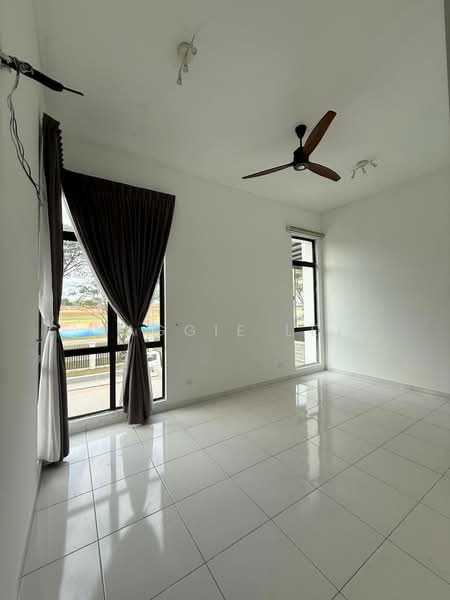 Eco Tropics untuk Untuk Disewa - RM 745,000 /bulan, Mac 2026 - Living Room - PropertyGuru.com.my