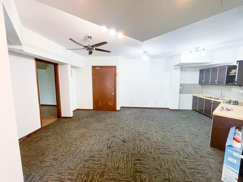 Servis Apartment untuk Dijual di Saujana Residency - Elvin Gwee - Living Room - PropertyGuru.com.my