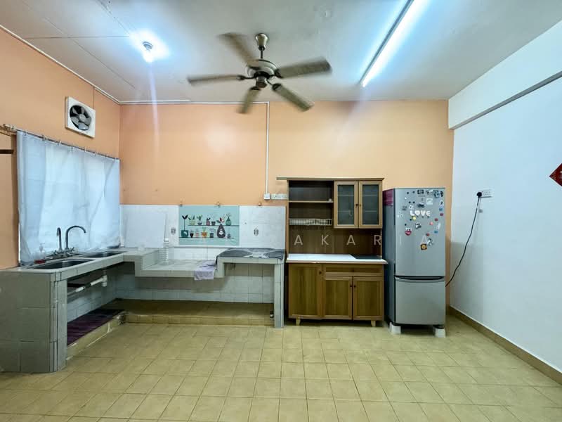 2-storey Terraced House for Sale in Puchong (Selangor) - Akmal Zakaria - PropertyGuru.com.my