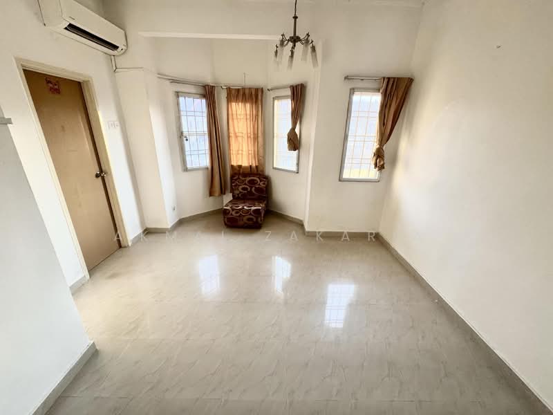 2-storey Terraced House for Sale in Puchong (Selangor) - Akmal Zakaria - PropertyGuru.com.my