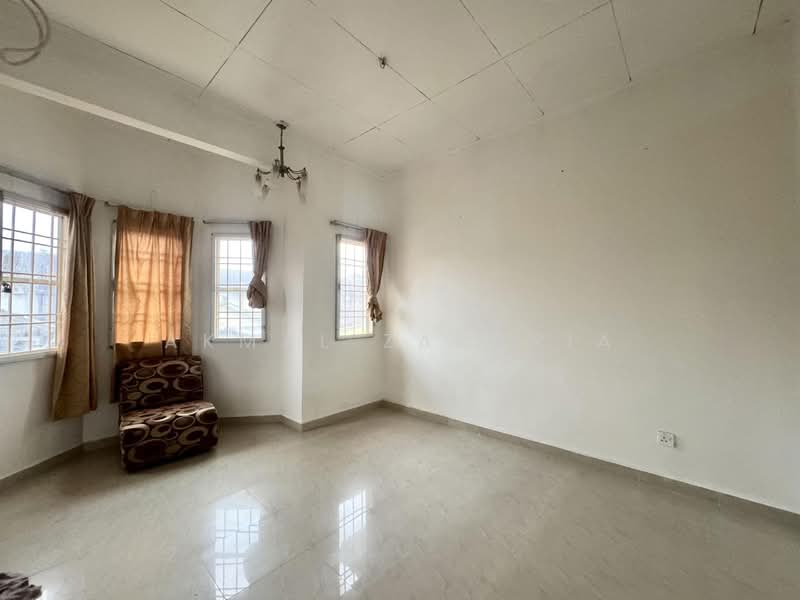 2-storey Terraced House for Sale in Puchong (Selangor) - Akmal Zakaria - PropertyGuru.com.my