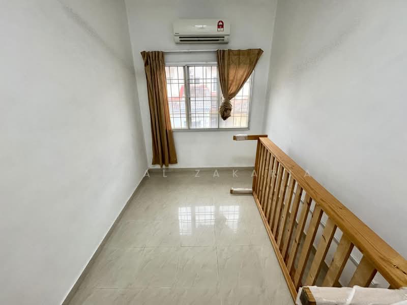 2-storey Terraced House for Sale in Puchong (Selangor) - Akmal Zakaria - PropertyGuru.com.my