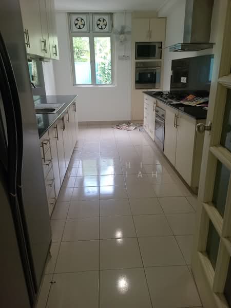 Townhouse for Rent in KLCC (KL City Centre) - Sashi Kandiah - Kitchen - PropertyGuru.com.my