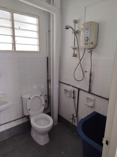 2.5-storey Terraced House for Rent in Ampang Jaya (Ampang) - Addy Ng - Bathroom - PropertyGuru.com.my