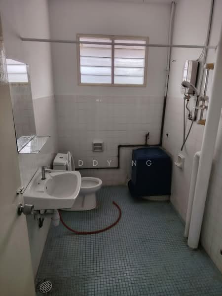 2.5-storey Terraced House for Rent in Ampang Jaya (Ampang) - Addy Ng - Bathroom - PropertyGuru.com.my