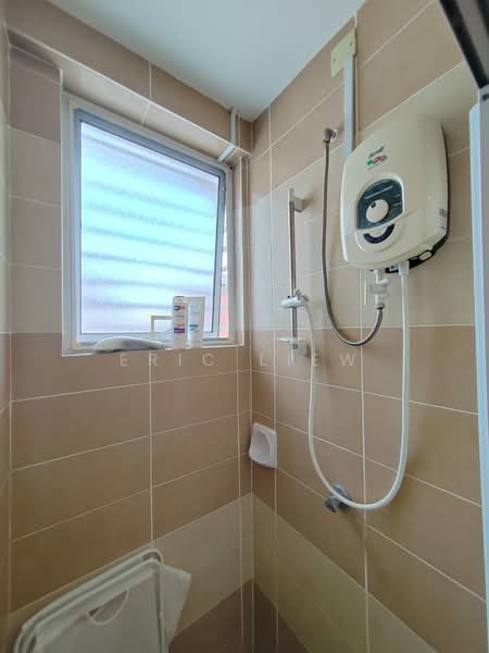 2-storey Terraced House for Sale in Bandar Sungai Long (Selangor) - Eric Liew - Bathroom - PropertyGuru.com.my
