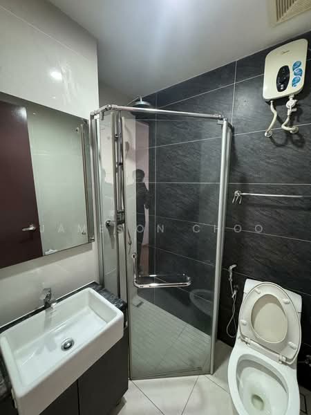 Bay Laurel @ Country Garden Danga Bay untuk Untuk Disewa - RM 3,000 /bulan, Mac 2026 - Bathroom - PropertyGuru.com.my