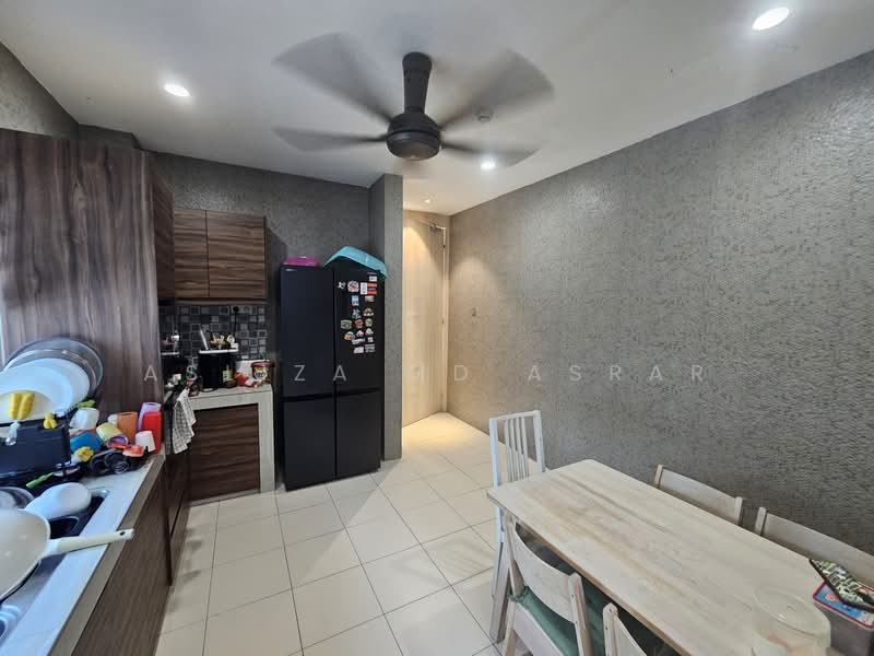 Semi-Detached House for Sale in Denai Alam (Shah Alam) - Asliza Md Asrar - Kitchen - PropertyGuru.com.my