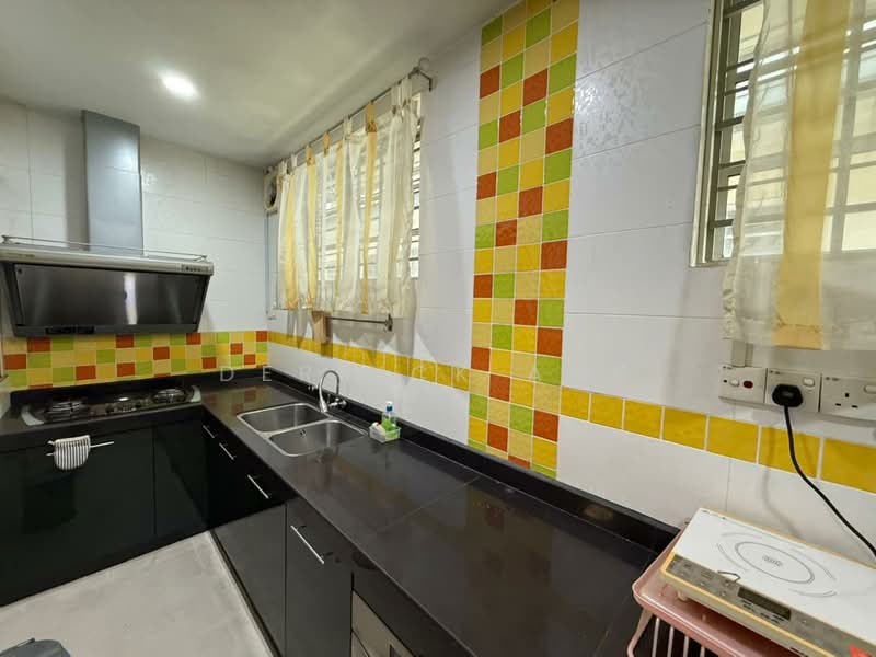 2-storey Terraced House for Sale in Bukit Rahman Putra (Sungai Buloh) - Derrick Ang - Kitchen - PropertyGuru.com.my