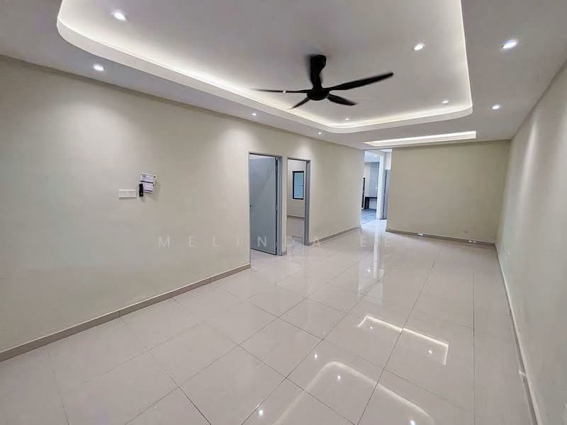 Taman Kulai Besar untuk Untuk Dijual - RM 448,000, Mac 2026 - Living Room - PropertyGuru.com.my