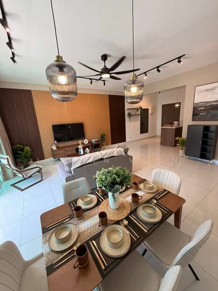 Ferringhi Residence 2 untuk Untuk Disewa - RM 4,688 /bulan, Mac 2026 - Living Room - PropertyGuru.com.my
