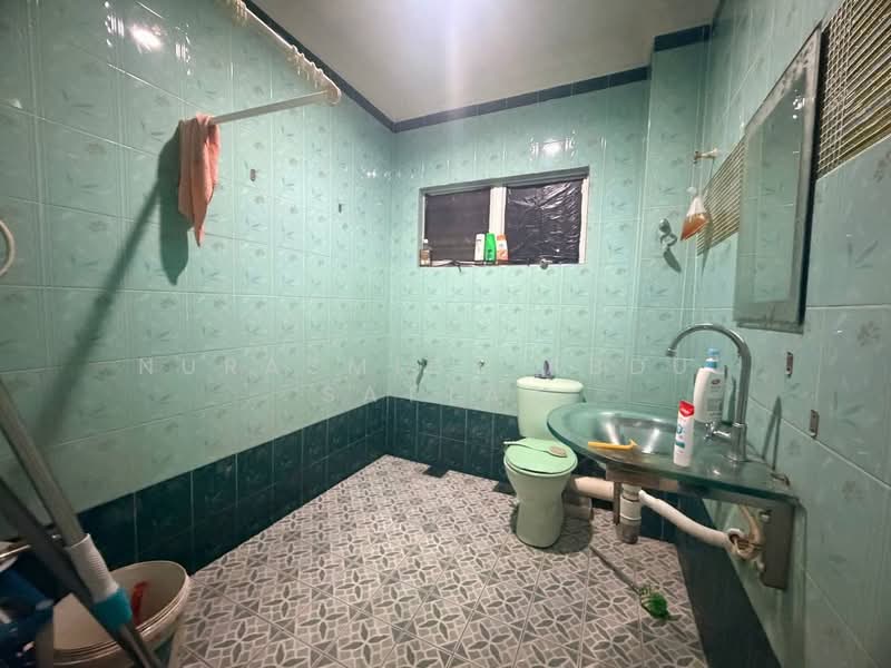 Rumah Teres untuk Dijual di Taman Rakan (Kajang) - Nurasmida Abdul Sattar - Bathroom - PropertyGuru.com.my