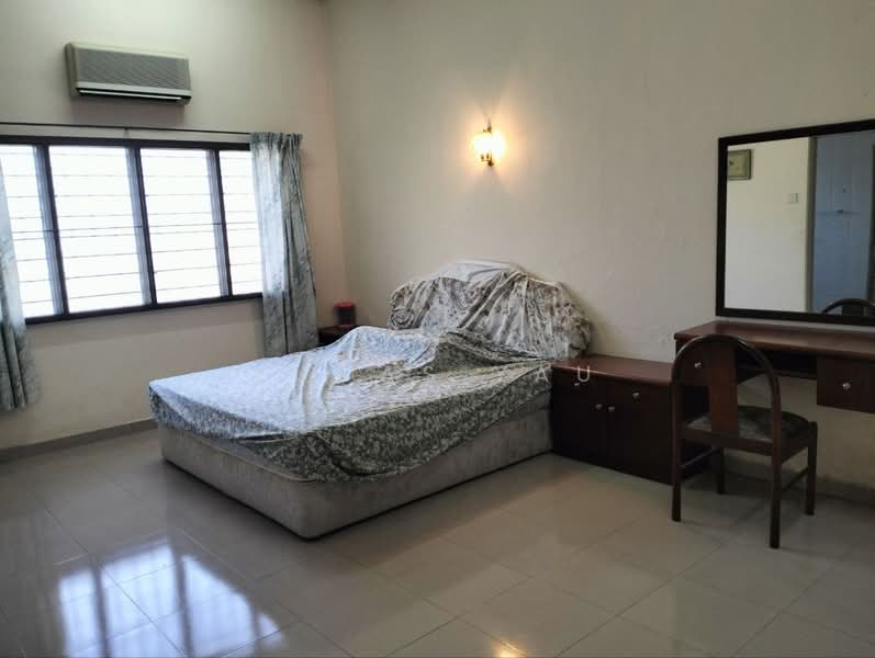 Bungalow for Sale in Ipoh (Perak) - Lucas Yau - Bedroom - PropertyGuru.com.my