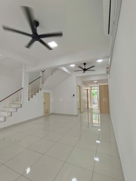 3-storey Terraced House for Rent in Taman Subang Mas (Subang Jaya) - Susan Wong - Living Room - PropertyGuru.com.my