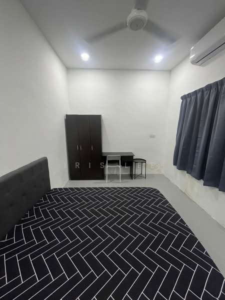 Taman Miharja Cheras untuk Untuk Disewa - RM 700 /bulan, Mac 2026 - Bedroom - PropertyGuru.com.my
