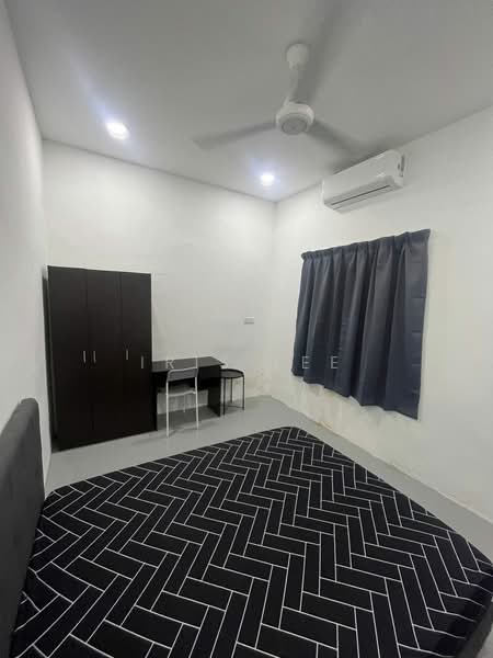 Taman Miharja Cheras untuk Untuk Disewa - RM 700 /bulan, Mac 2026 - Bedroom - PropertyGuru.com.my