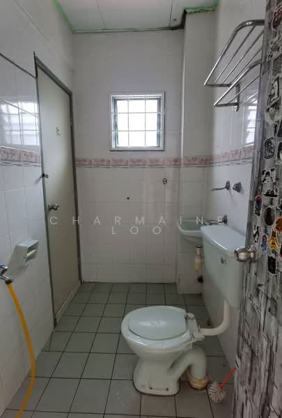 Rumah Teres 2 Tingkat untuk Disewa di Taman Sri Taming (Cheras) - Charmaine Loo - Bathroom - PropertyGuru.com.my