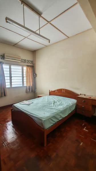 Taman Seaview Ujong Pasir Melaka untuk Untuk Dijual - RM 600,000, Feb 2026 - Bedroom - PropertyGuru.com.my