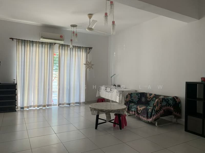 2-storey Terraced House for Sale in Taman Pelangi Semenyih 2 (Semenyih) - Soon Sheng Law - Living Room - PropertyGuru.com.my