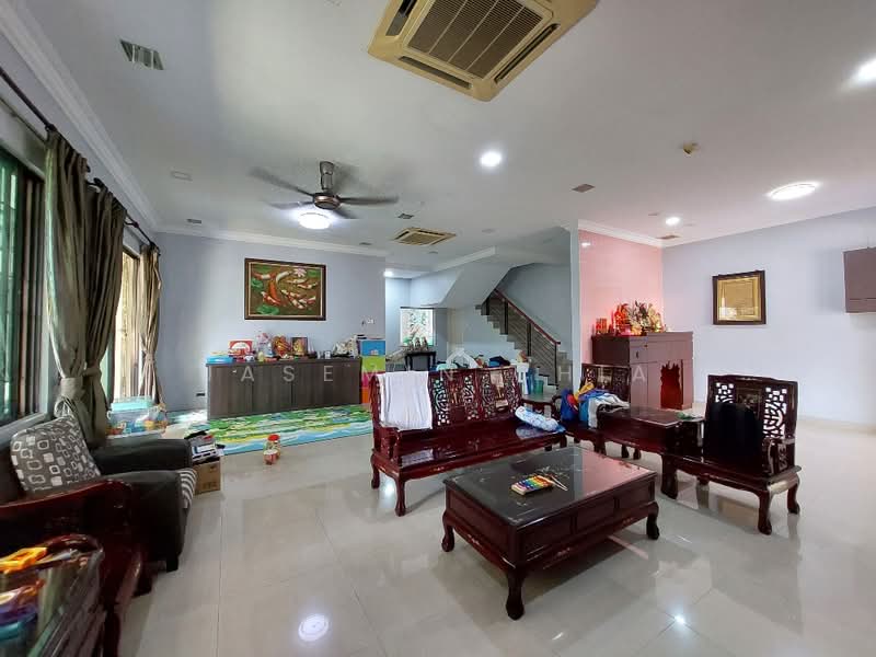 Semi-Detached House for Sale in Laman Residen Kipark Sri Utara (Batu Caves) - Jasemin Chia - Living Room - PropertyGuru.com.my