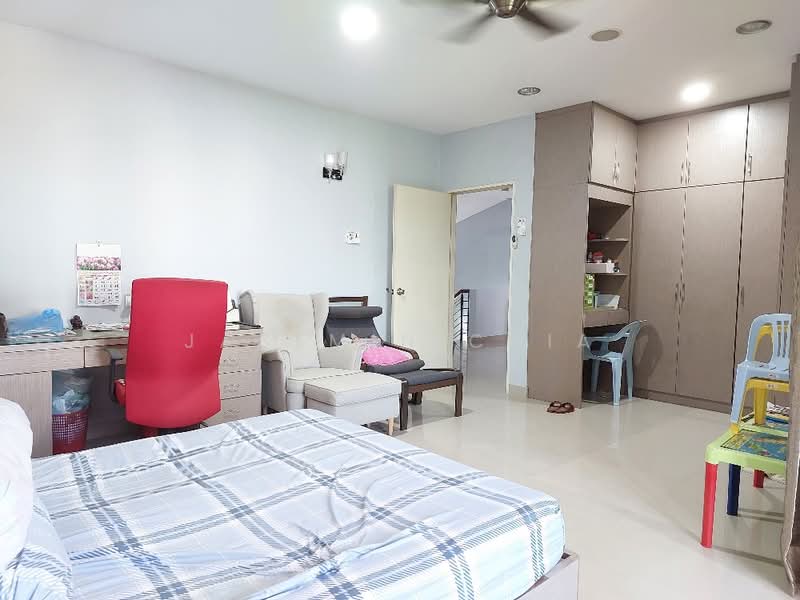 Semi-Detached House for Sale in Laman Residen Kipark Sri Utara (Batu Caves) - Jasemin Chia - Bedroom - PropertyGuru.com.my