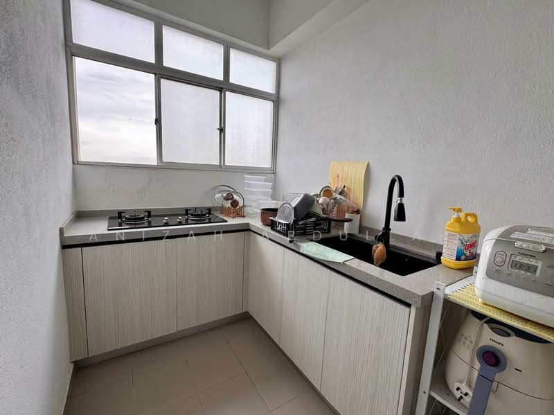 Condominium for Sale at The Zest @ Kinrara 9 - Anizah Abdullah - Kitchen - PropertyGuru.com.my