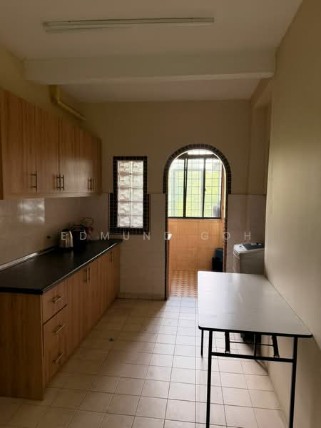 Apartment for Rent at Putra Permai Block C - Edmund Goh - Kitchen - PropertyGuru.com.my