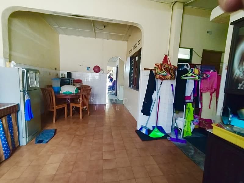 Taman Bunga Raya untuk Untuk Dijual - RM 500,000, Feb 2026 - Kitchen - PropertyGuru.com.my